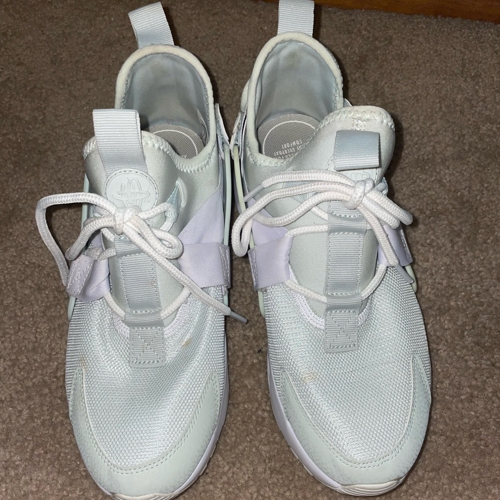 Mint color Nike - Picture 3 of 3